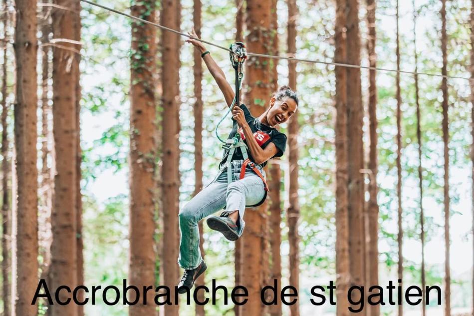 Gite Chalet Bleu Soleil Saint-Benoit-d'Hebertot 外观 照片
